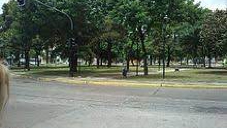 Anuncian la creación de 20 nuevas plazas en La Plata