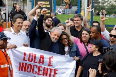 Lula ya está libre, llamó mentiroso a Bolsonaro y prepara su regreso "sin odio"