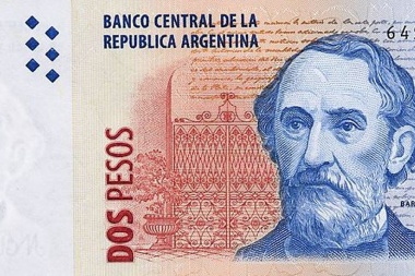 Extendieron al 31 de mayo el canje de billetes de 2 pesos en bancos