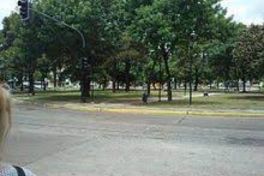 Anuncian la creación de 20 nuevas plazas en La Plata