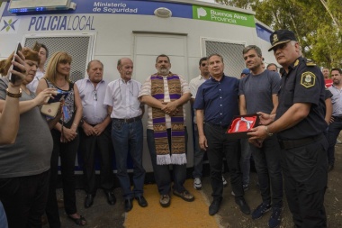 Zabaleta inauguró junto a Descalzo la sexta posta policial, ubicada en el límite con Ituzaingó