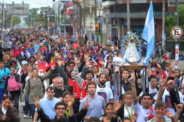 Ante miles de fieles, Poli convocó a la unidad de los argentinos