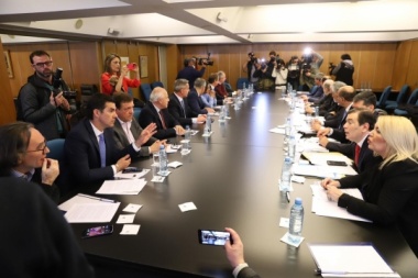 Gobernadores recurren a la Corte por las medidas de Macri