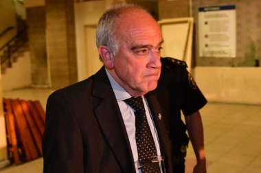 Carzoglio denunció que dos espías le llevaron escrita la orden de detención de Pablo Moyano