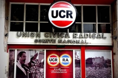 Un sector la UCR sale al cruce de Cornejo y se alinea a la candidatura de Macri