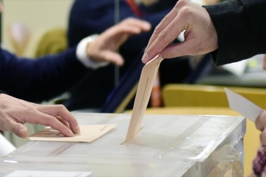 Con elecciones en cuatro provincias continúa el cronograma electoral