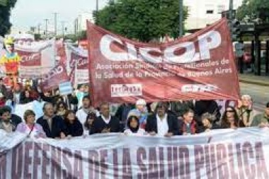 Paran médicos bonaerenses en rechazo al otorgamiento del aumento salarial por decreto