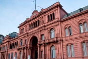 El Gobierno aceptó las renuncias de tres directores del Banco Nación, entre ellos Claudio Lozano